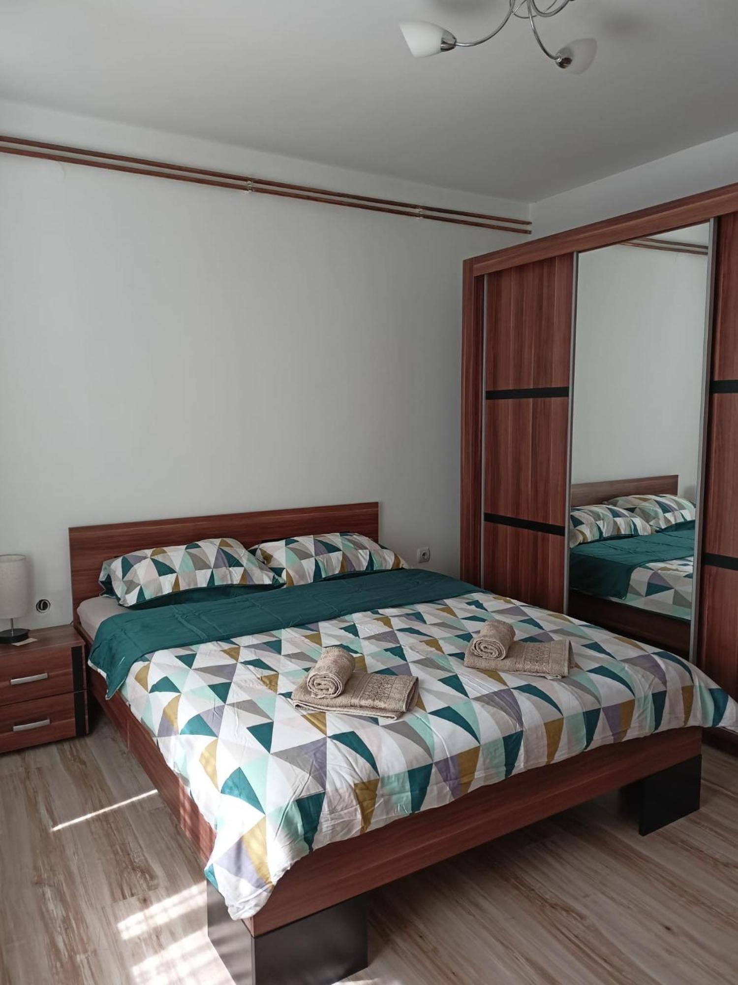 Apartmani Dora Leskovac Leskovac  Ngoại thất bức ảnh