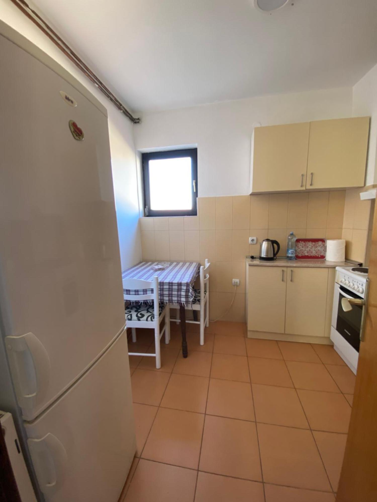 Apartmani Dora Leskovac Leskovac  Ngoại thất bức ảnh