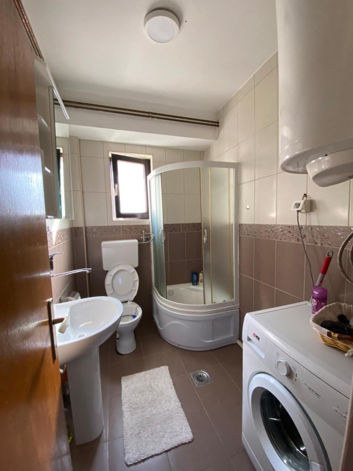 Apartmani Dora Leskovac Leskovac  Ngoại thất bức ảnh