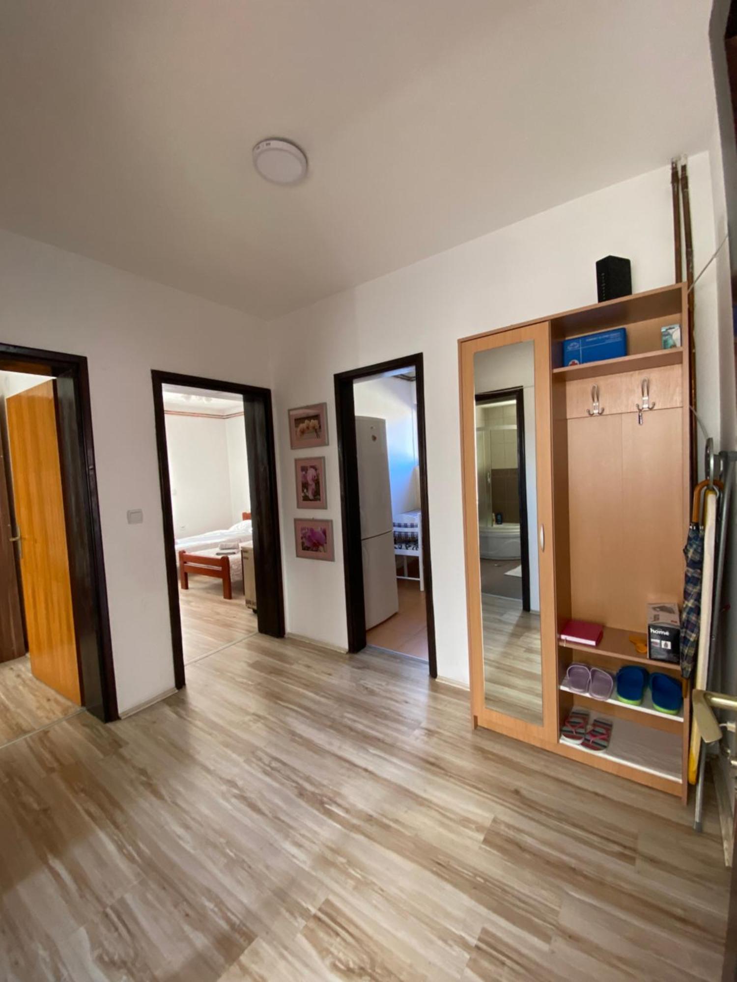 Apartmani Dora Leskovac Leskovac  Ngoại thất bức ảnh