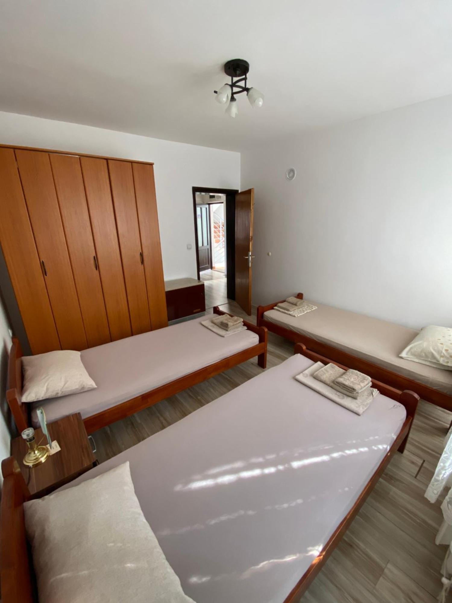 Apartmani Dora Leskovac Leskovac  Ngoại thất bức ảnh