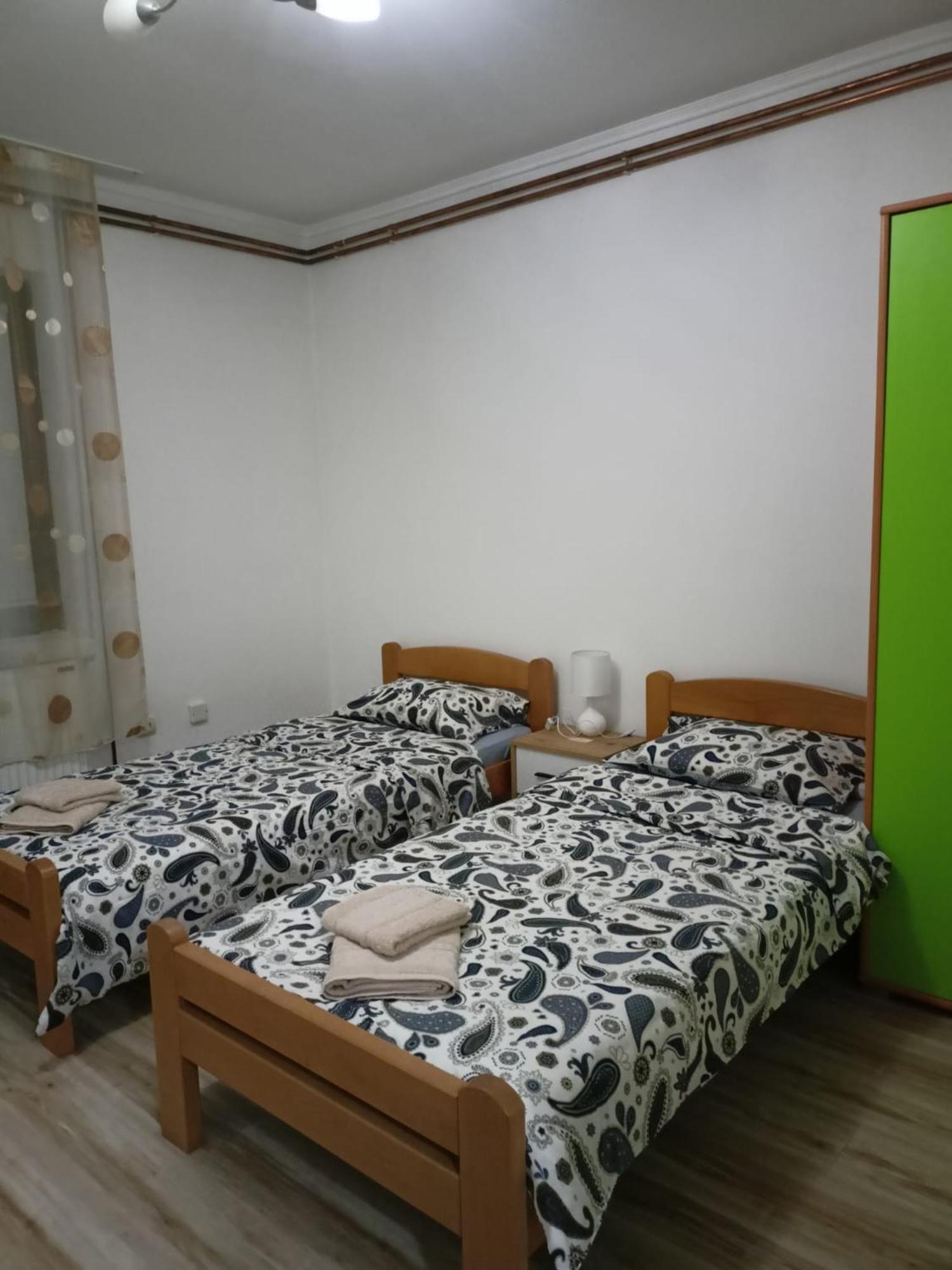 Apartmani Dora Leskovac Leskovac  Ngoại thất bức ảnh